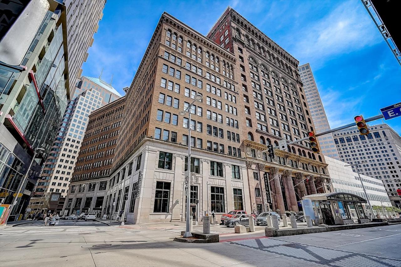 Frontdesk Lofts At 629 Euclid Downtown Cleveland Apartment Exterior photo